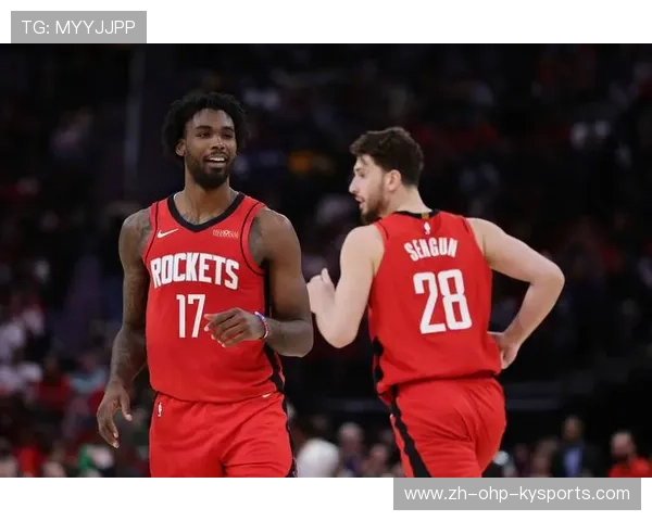 火箭队季后赛历程中有哪些经典对决和战术亮点球队如何在关键比赛中展现实力和韧性